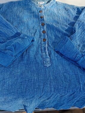 Blue Textured Button-Front Tunic